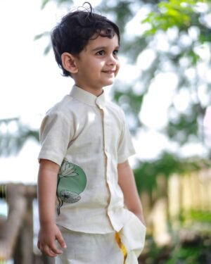 KIDS HALFSLEEVE SHIRT WITH GREEN MOON LOTUS PRINT