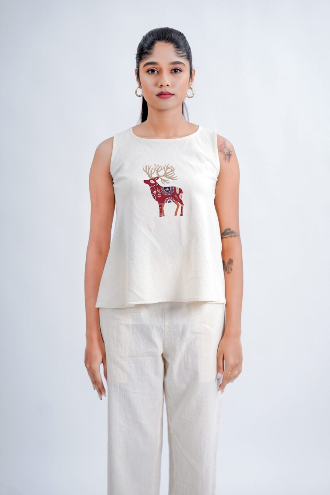 LINEN COTTON SHORT TOP WITH RED DEER MOTIF
