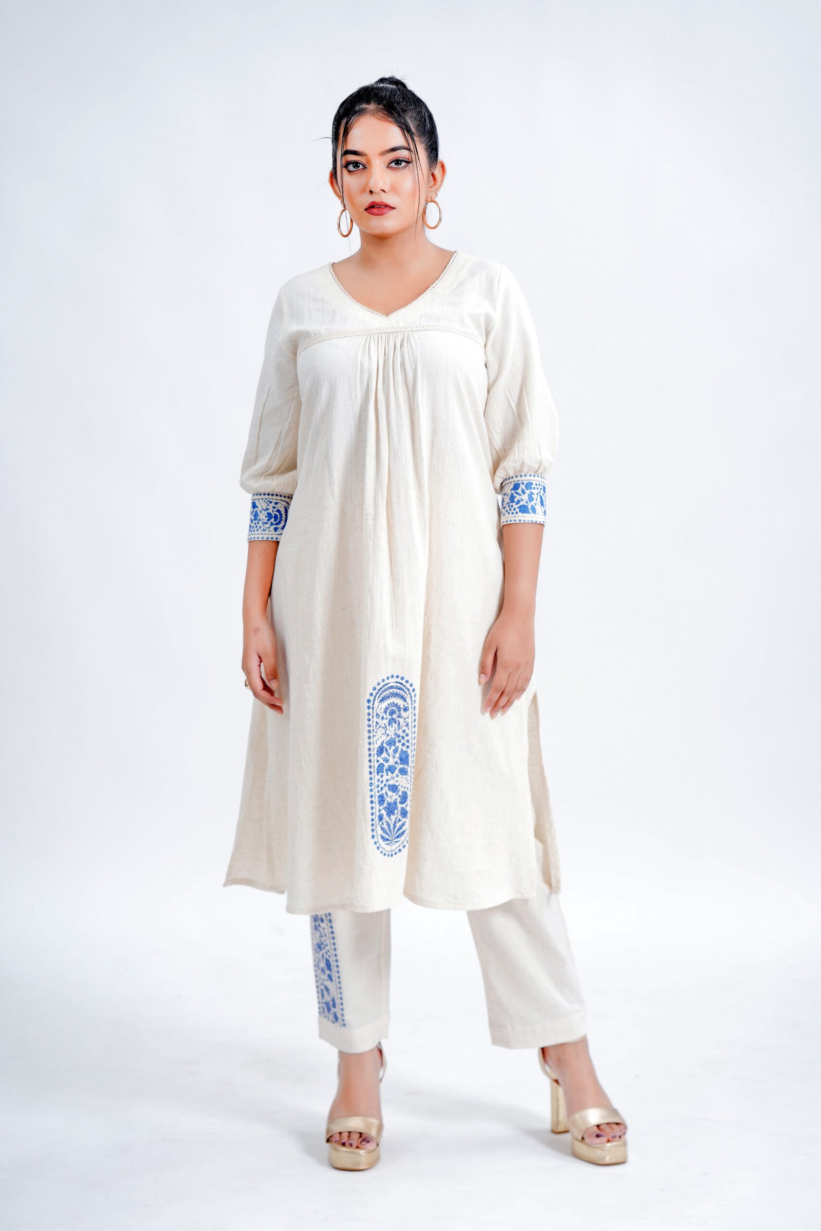 LINEN COTTON KURTA WITH INDIGO ARK MOTIF